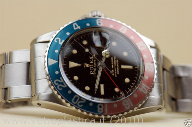 Rolex GMT 1675 spallette a punta, grafica oro, quadrante OCC
